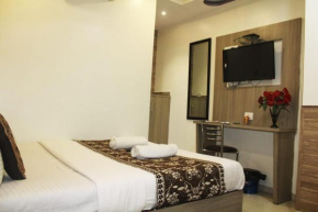 Hotel Golden Arch - NEAR DOMESTIC AIRPORT